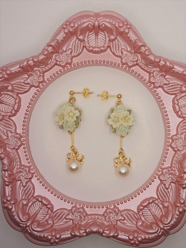 78 桜とバラのブーケピアス(サージカルステンレス)パーツ変更可