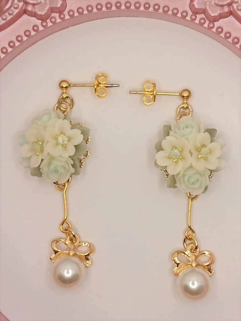 78 桜とバラのブーケピアス(サージカルステンレス)パーツ変更可