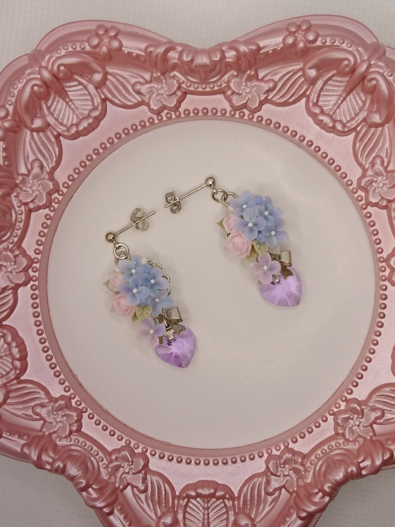 ライラックのブーケピアス/イヤリング/樹脂ノンホールピアス/クリップ式イヤリング(サージカルステンレス)