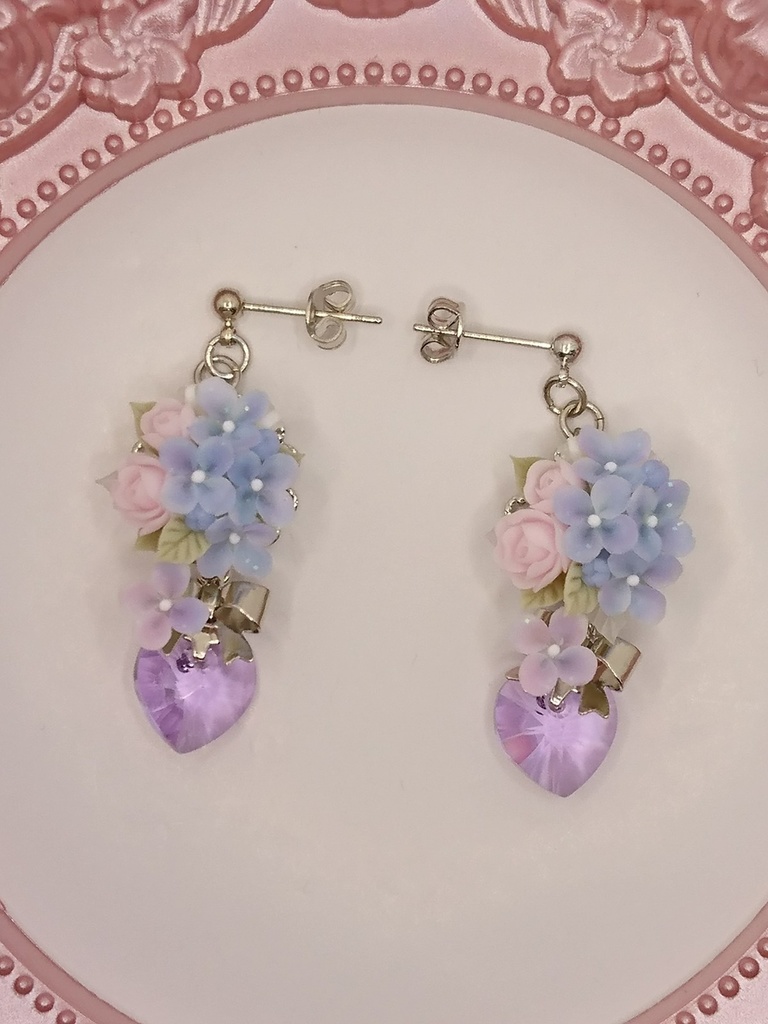 ライラックのブーケピアス/イヤリング/樹脂ノンホールピアス/クリップ式イヤリング(サージカルステンレス)