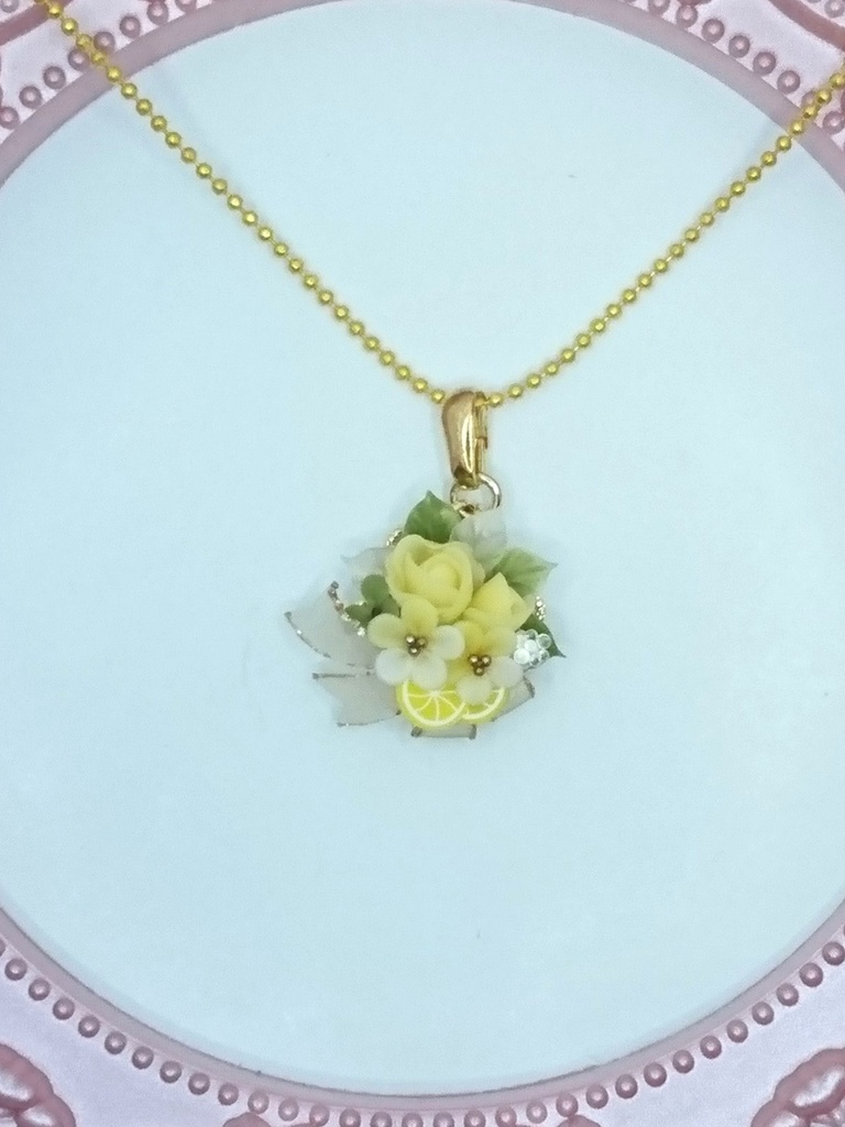 88 レモンブーケのネックレス