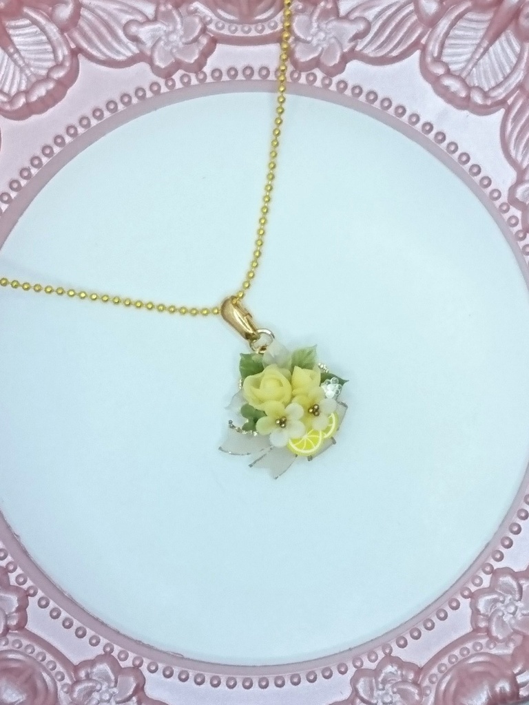 88 レモンブーケのネックレス