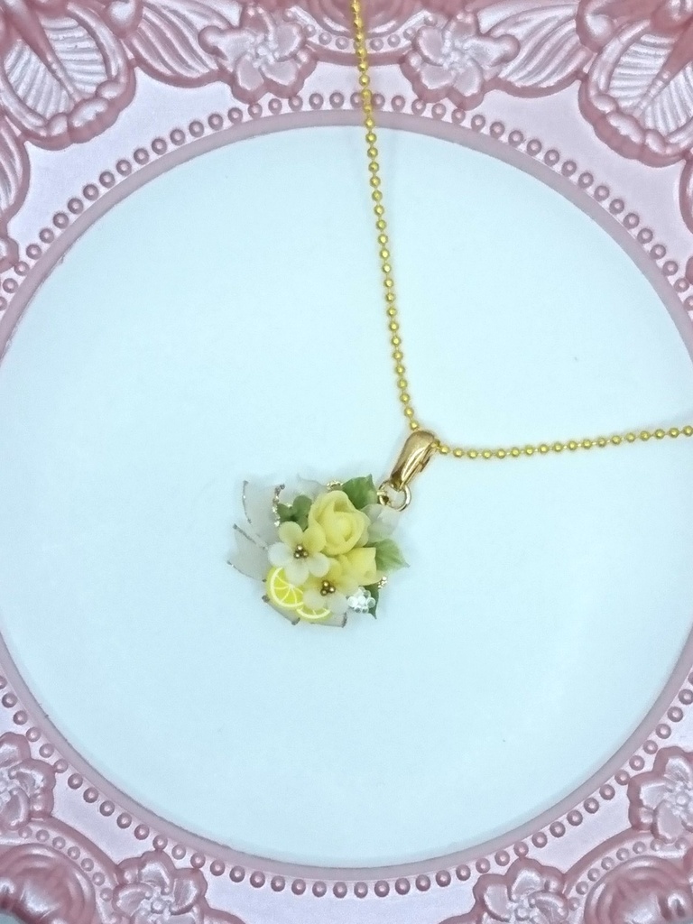 88 レモンブーケのネックレス