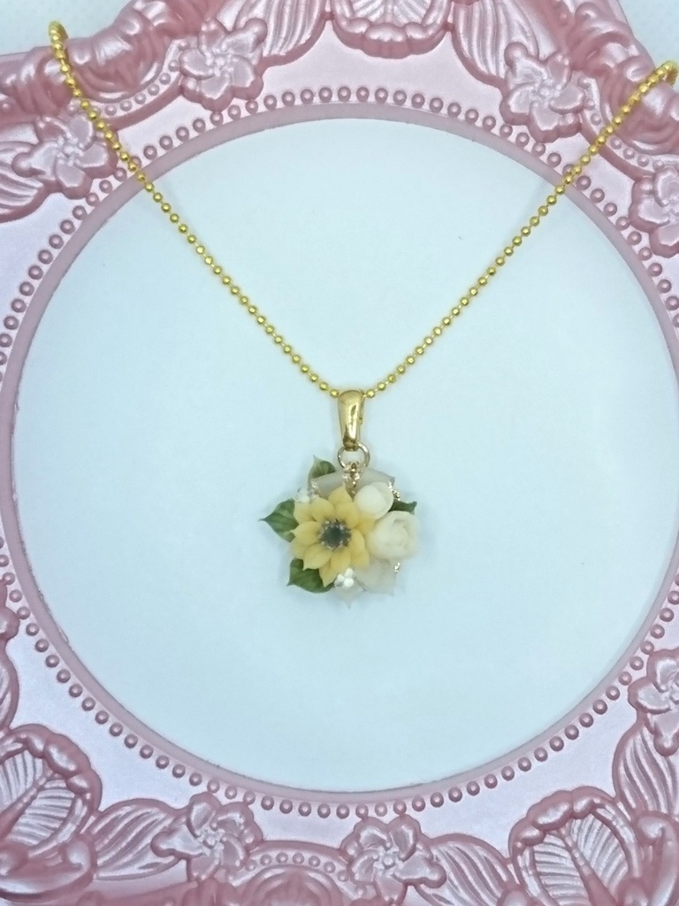 89 ひまわりのブーケネックレス