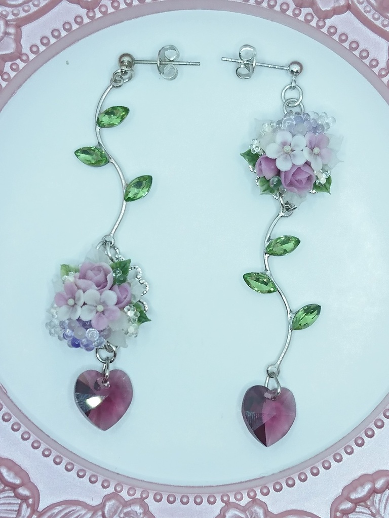 【イベント限定品】ぶどうのブーケピアス(再販不可)