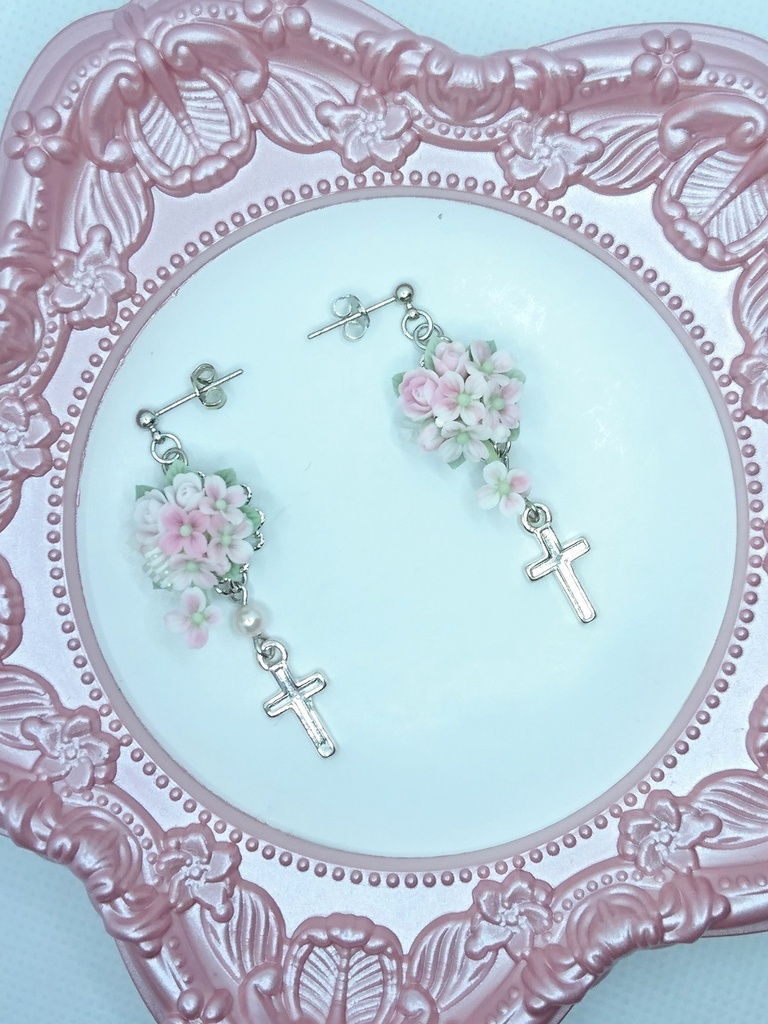 EB8【BOOTH限定】花水木のキャスケードブーケピアス(サージテカルスンレス)パーツ変更可