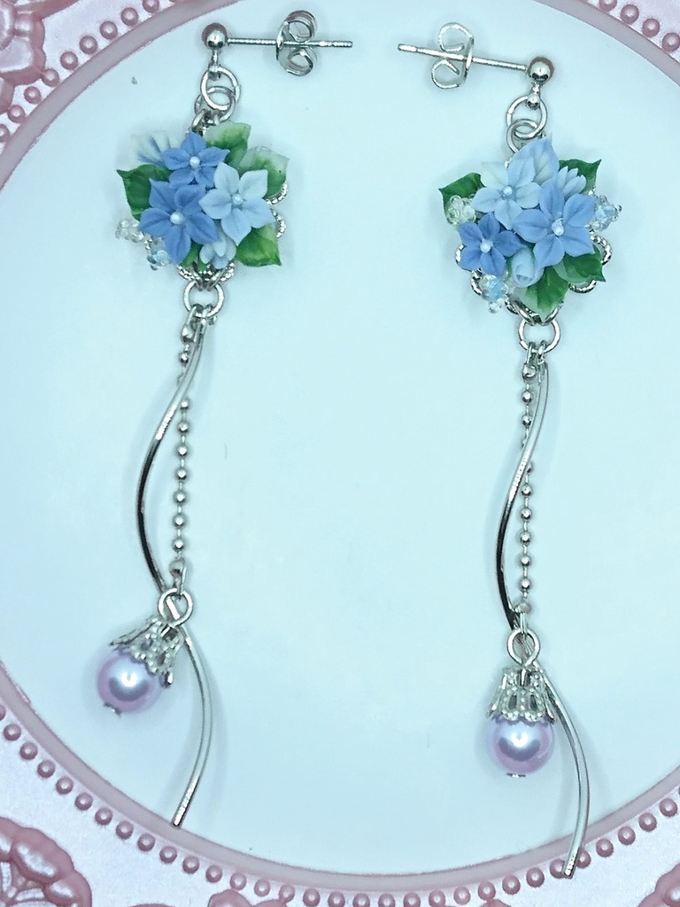 EB6【BOOTH限定】桔梗のブーケピアス(サージカルステンレス)パーツ変更可