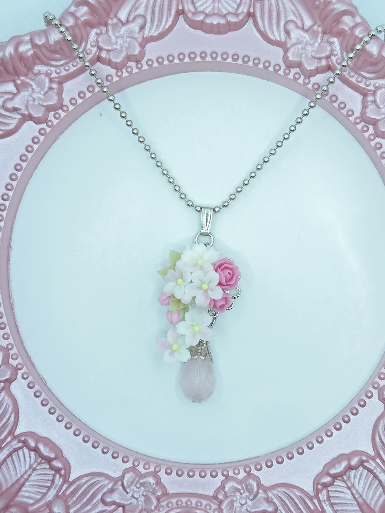 108 桜のキャスケードブーケネックレス