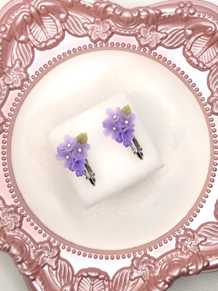 180 ライラックのミニブーケイヤリング(紫)