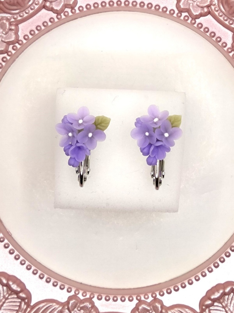 180 ライラックのミニブーケイヤリング(紫)