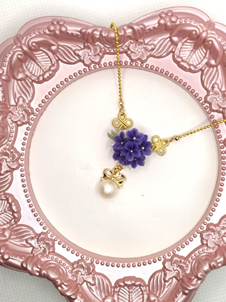 117 スミレのブーケネックレス