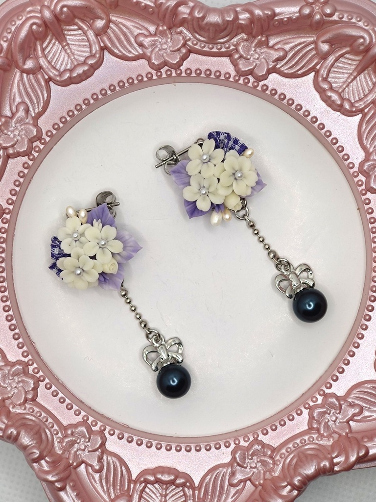 130 夜桜ブーケのピアス(サージカルステンレス)パーツ変更可