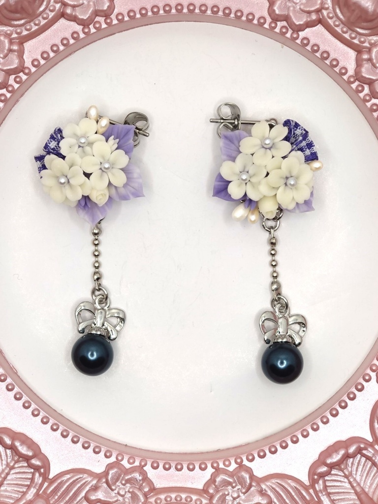 130 夜桜ブーケのピアス(サージカルステンレス)パーツ変更可