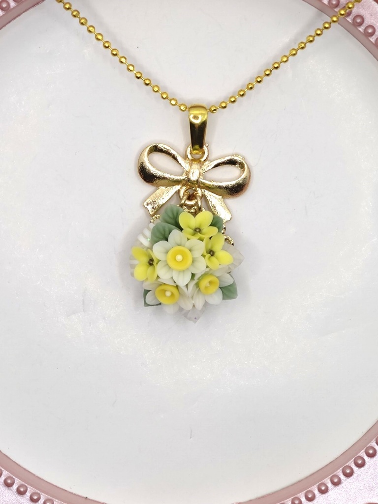 139 水仙のブーケネックレス