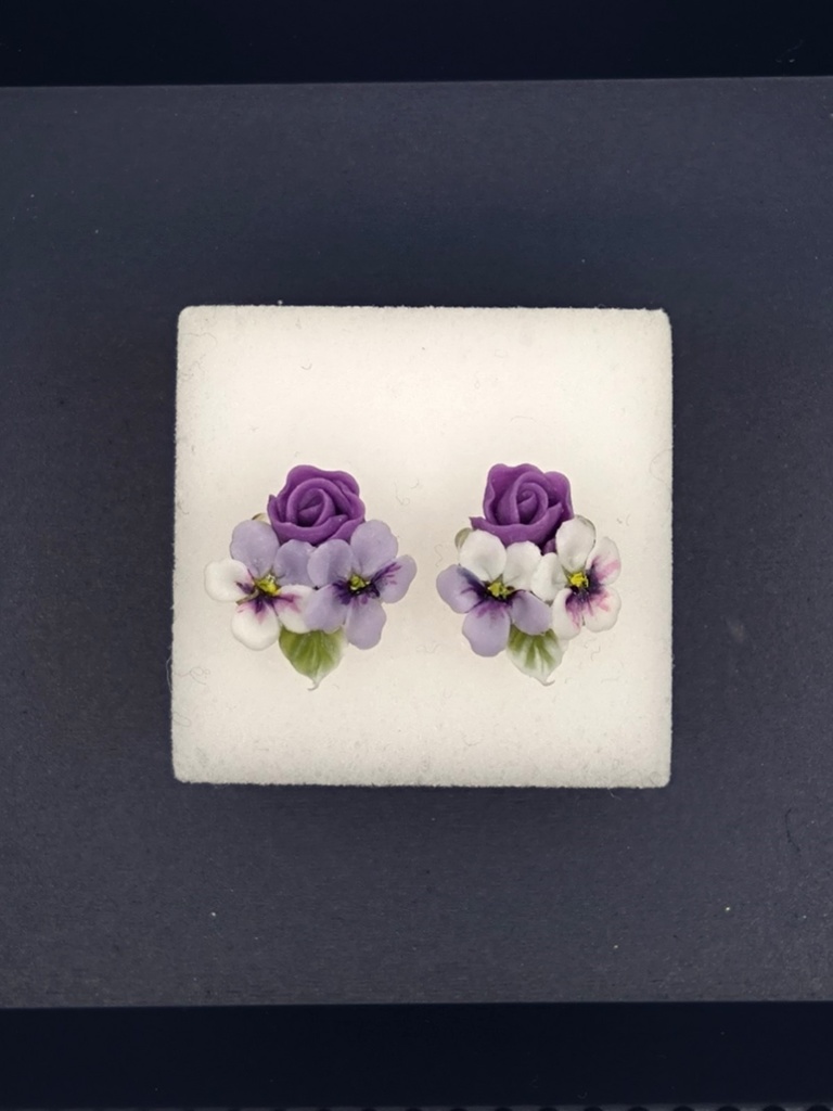 パンジーのミニブーケピアス(再販不可)