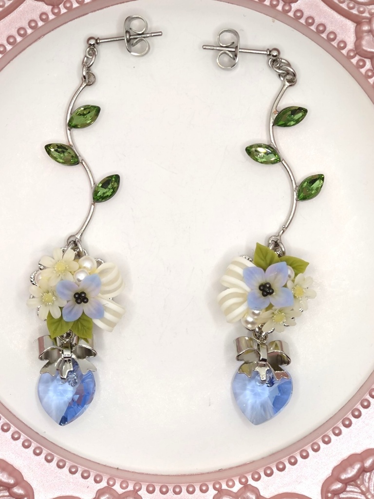 149 ベロニカのブーケピアス(サージカルステンレス)パーツ変更可