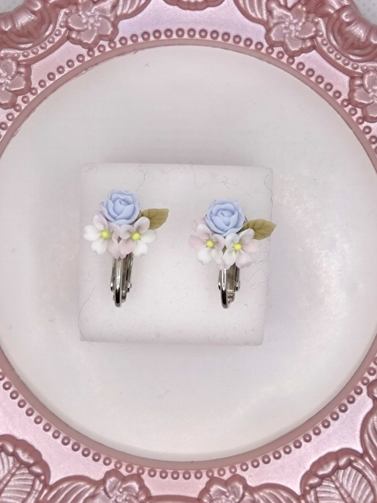 173 桜とバラのミニブーケイヤリング