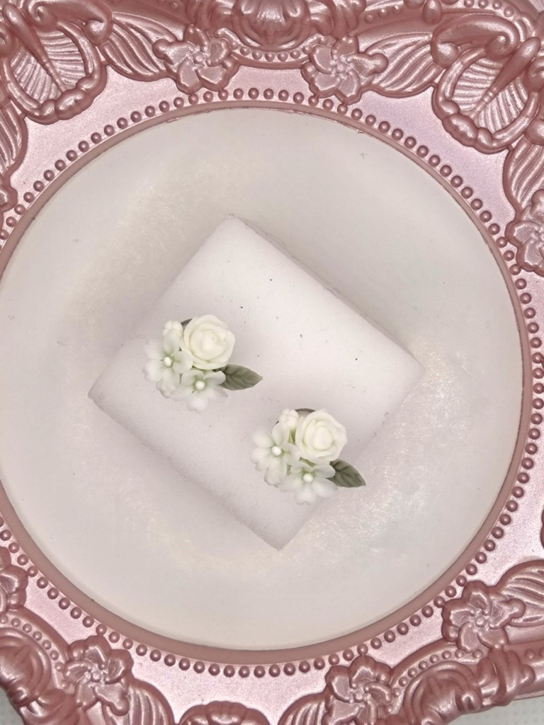 桜とバラのミニブーケピアス