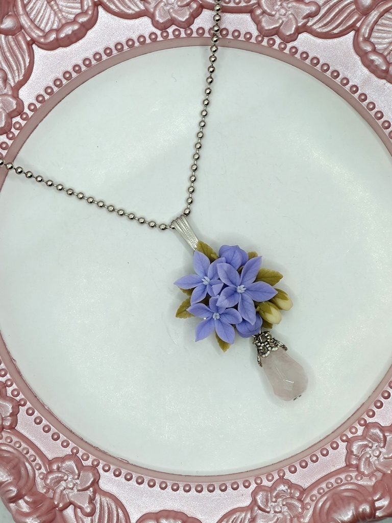 187 桔梗のブーケネックレス