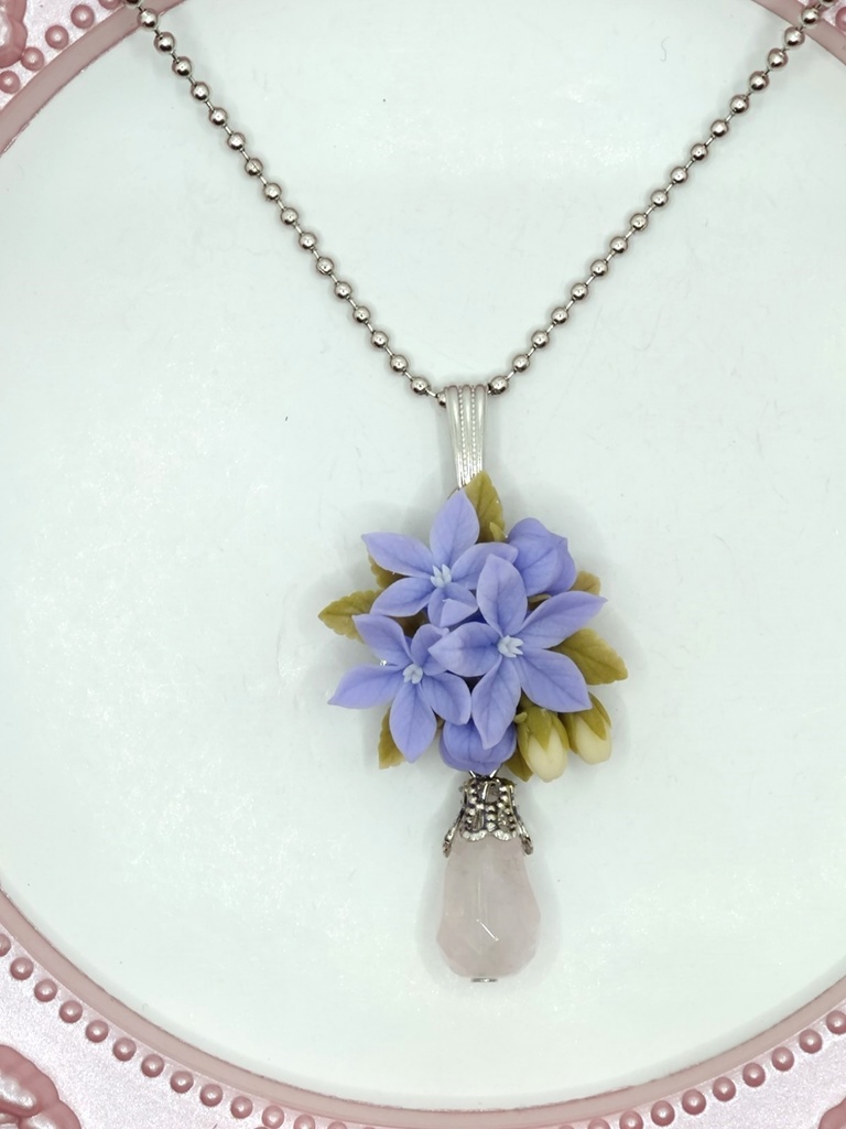 187 桔梗のブーケネックレス