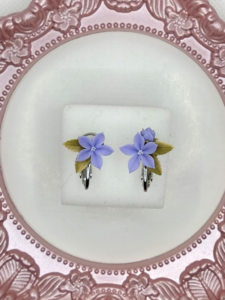 189 桔梗のミニブーケイヤリング