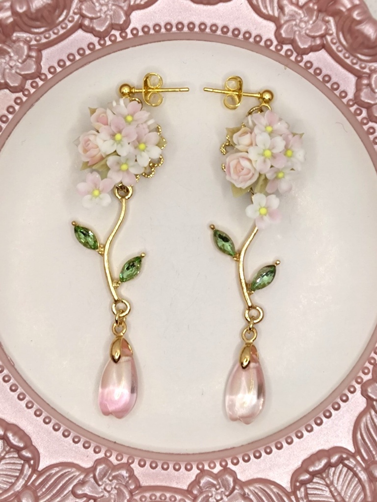 (花びらチャーム)167 桜のキャスケードブーケピアス(サージカルステンレス)パーツ変更可