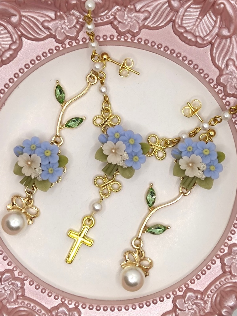 160 勿忘草のブーケピアス(サージカルステンレス)パーツ変更可