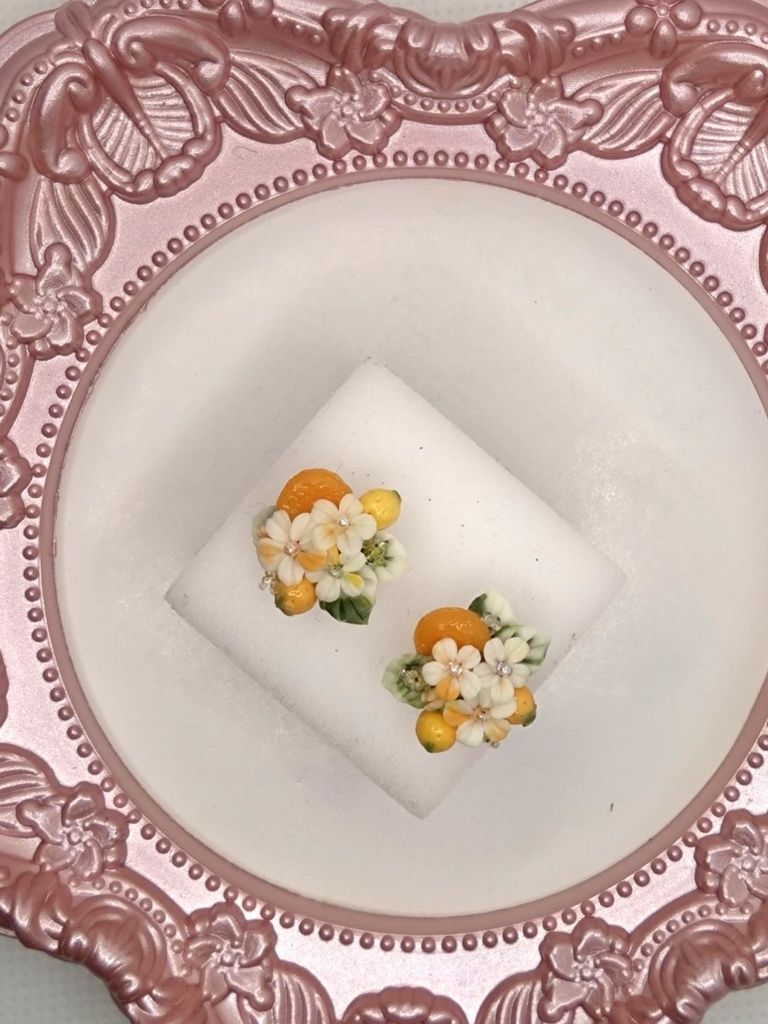 206 みかんのミニブーケピアス（サージカルステンレス）