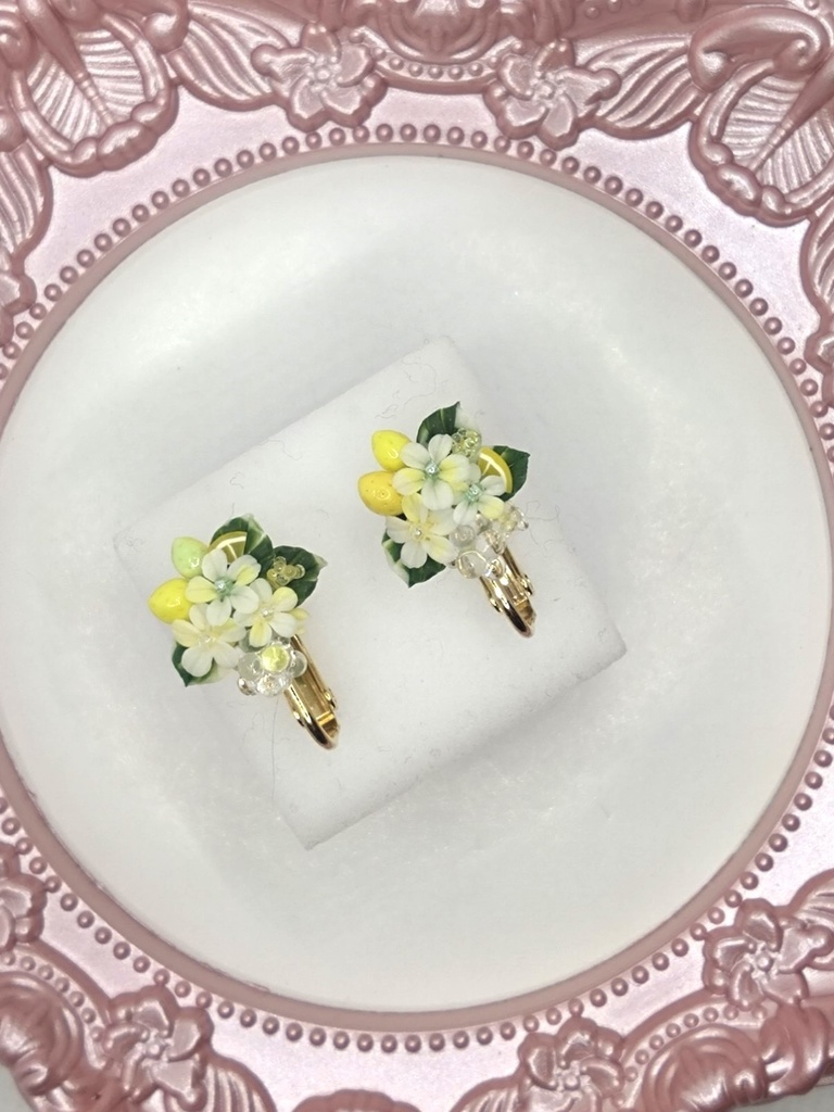 221 レモンのミニブーケイヤリング