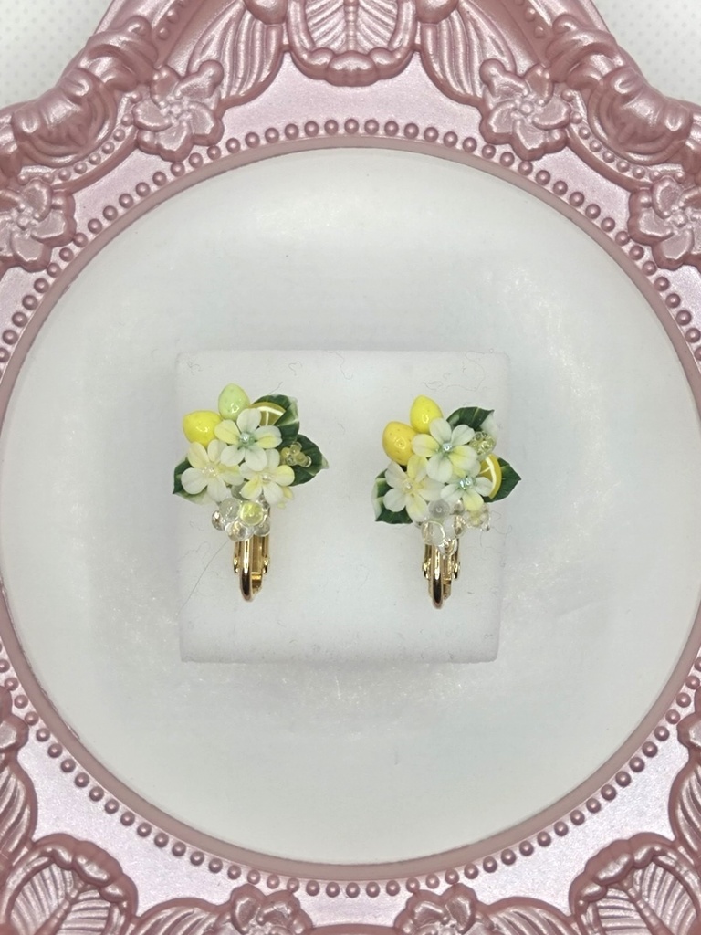 221 レモンのミニブーケイヤリング