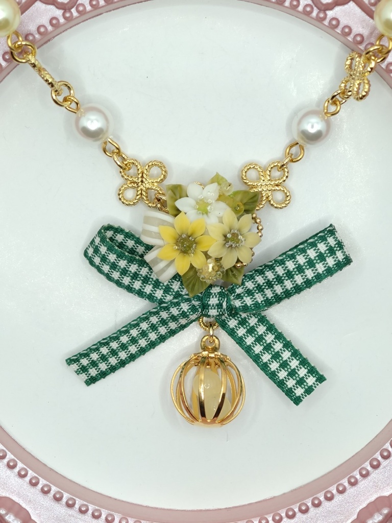 ひまわりのブーケネックレス(かごチャーム)