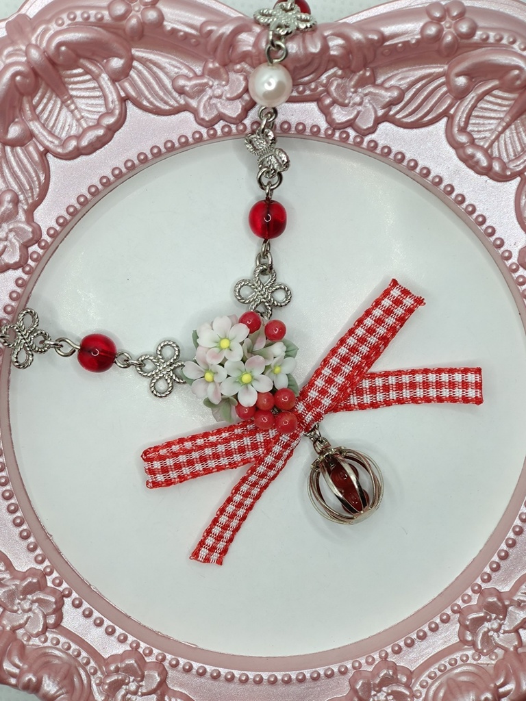 224 さくらんぼのブーケネックレス(かごチャーム)