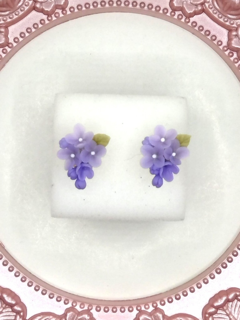 260 ライラックのミニブーケピアス(紫)サージカルステンレス