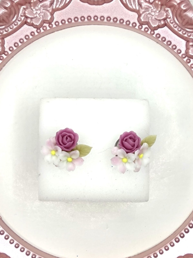 262 桜とバラのミニブーケピアス(サージカルステンレス)