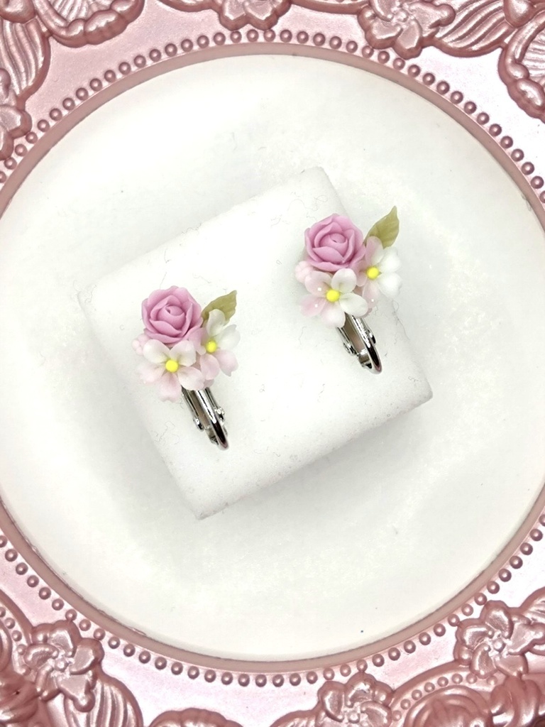 263 桜とバラのミニブーケイヤリング