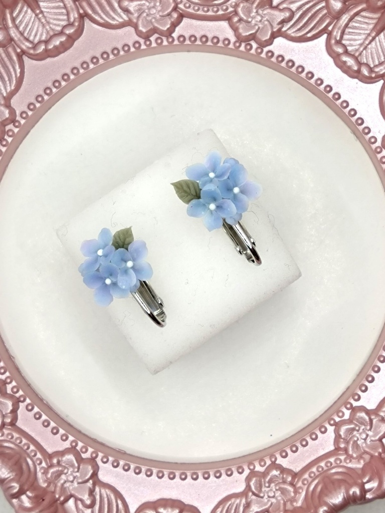 259 紫陽花のミニブーケイヤリング