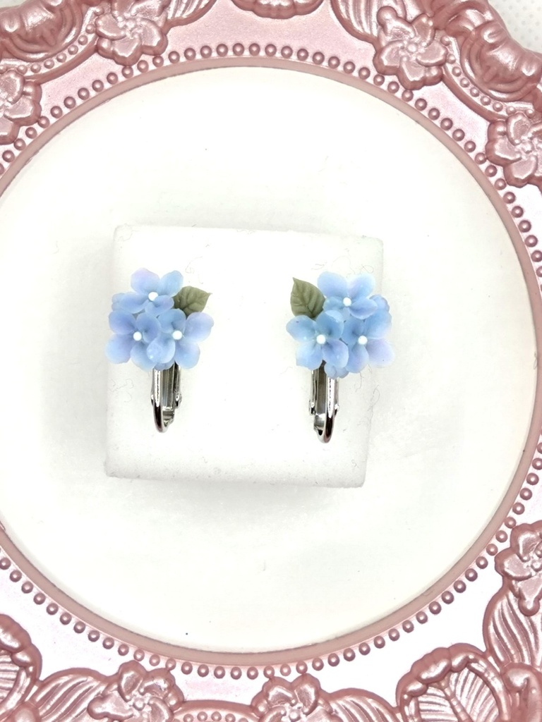 259 紫陽花のミニブーケイヤリング