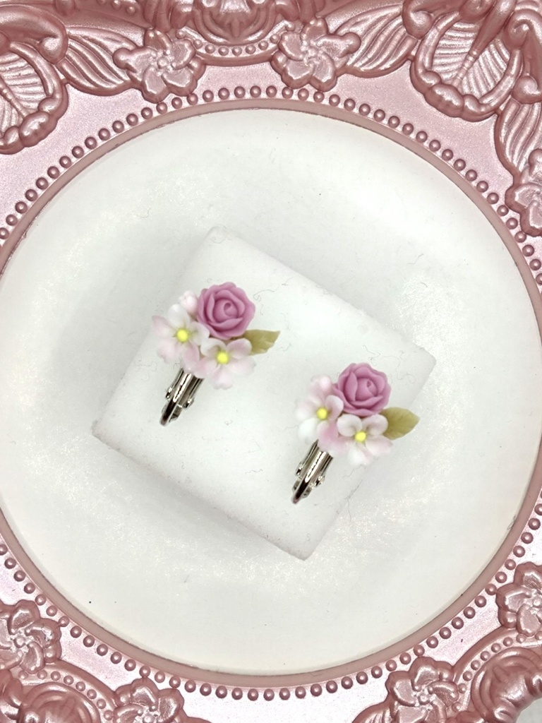 261 桜とバラのミニブーケイヤリング