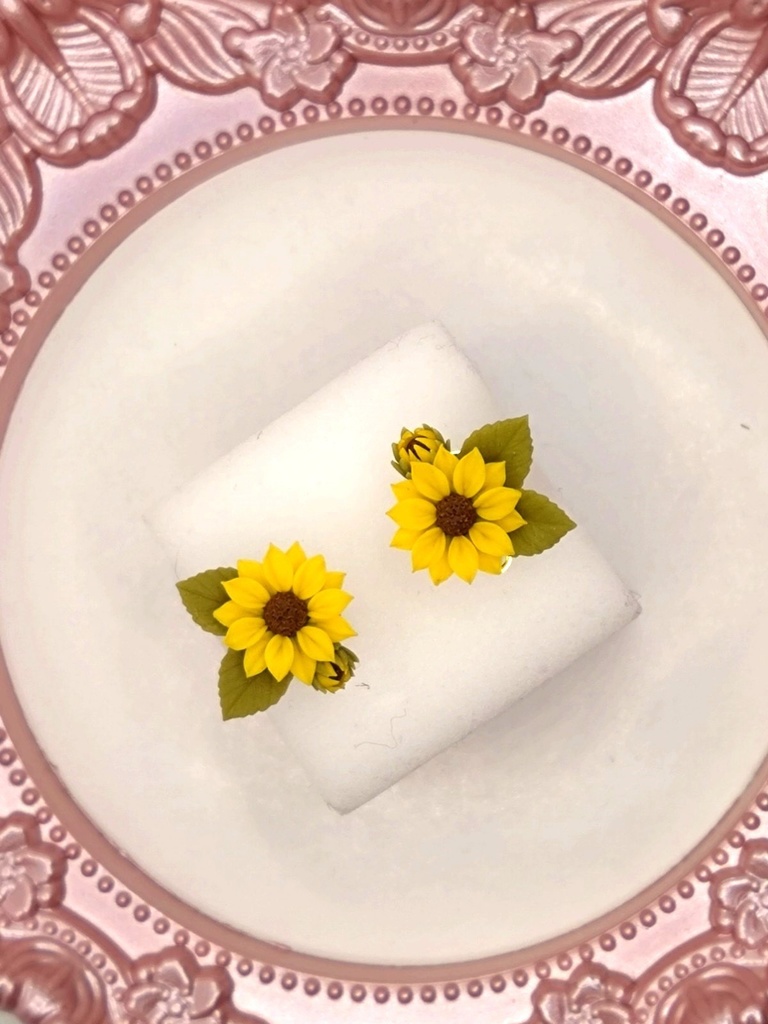 208 ひまわりのミニブーケピアス(サージカルステンレス)チャーム着脱可