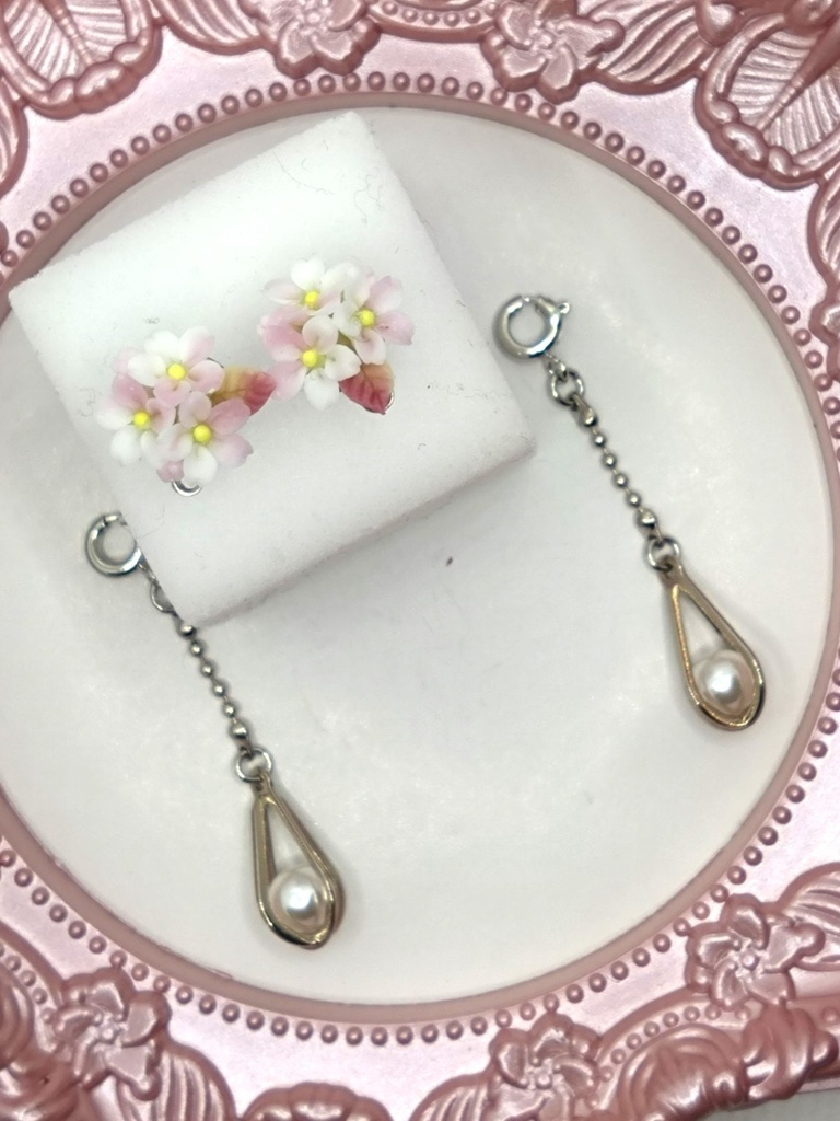 236 桜のミニブーケピアス(サージカルステンレス)チャーム着脱可 雫チャーム