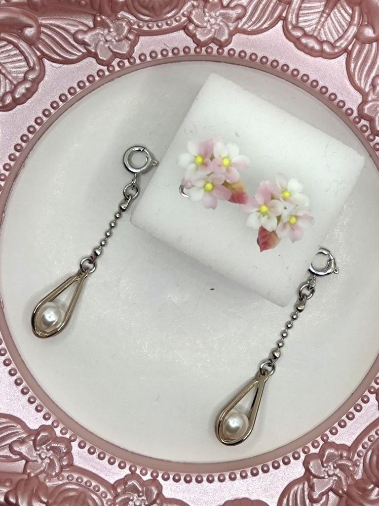236 桜のミニブーケピアス(サージカルステンレス)チャーム着脱可 雫チャーム