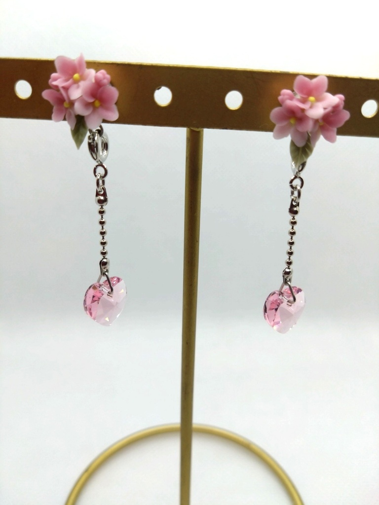 237 ピンクのすみれのミニブーケピアス(サージカルステンレス)チャーム着脱可