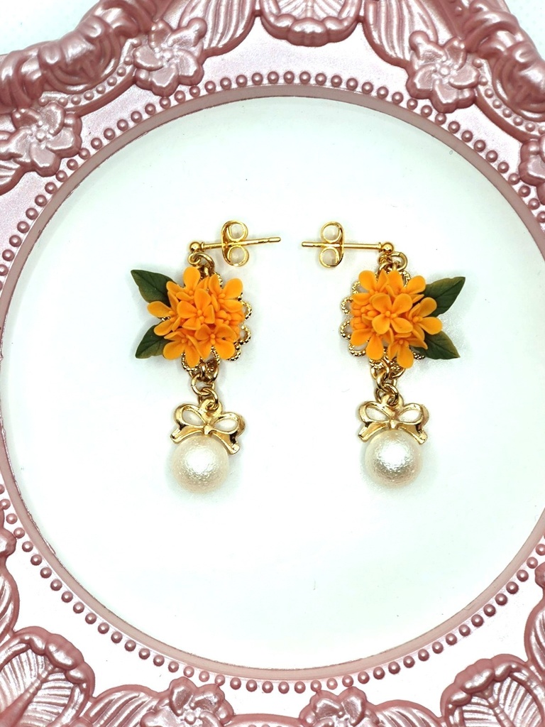 金木犀のブーケピアス(サージカルステンレス)パーツ変更可