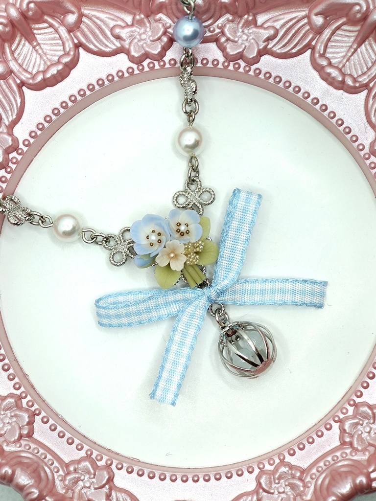 266 ネモフィラのブーケネックレス(かごチャーム)