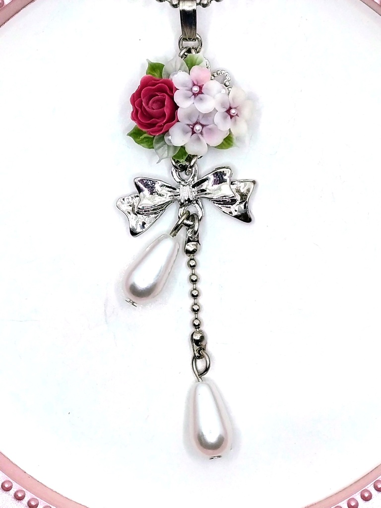 319 桜とバラのブーケネックレス