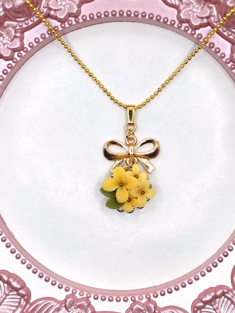 244 金木犀のブーケネックレス