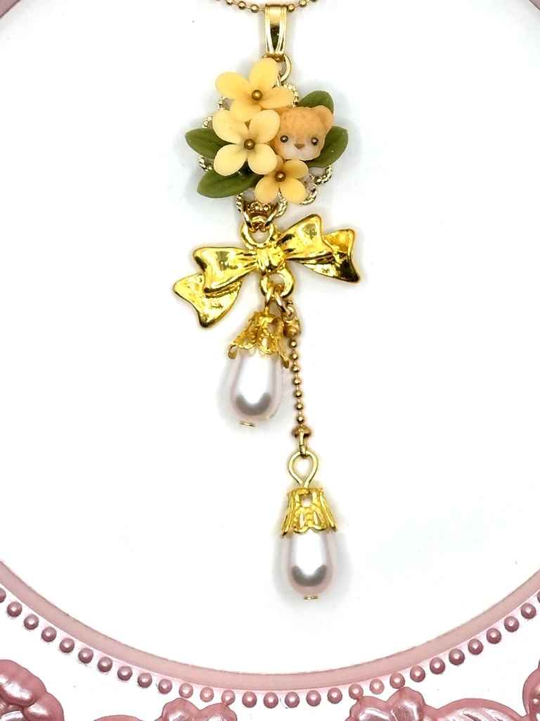 350 金木犀とちびくまちゃんブーケネックレス