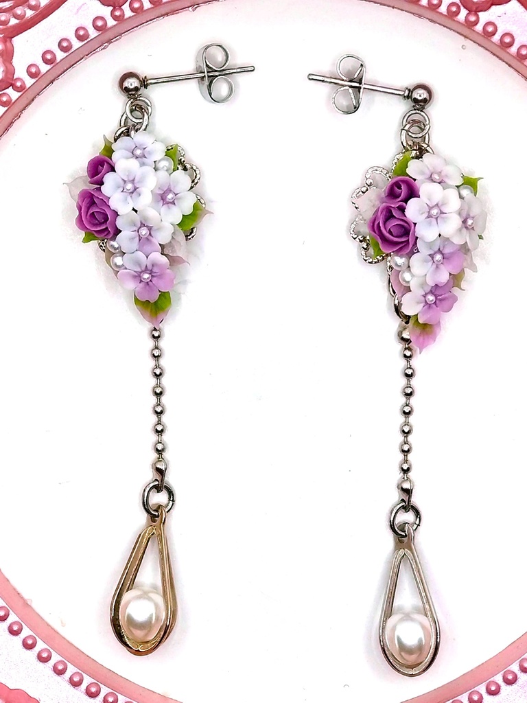 375 桜とバラのブーケピアス(サージカルステンレス)/イヤリング/樹脂ノンホールピアス/クリップ式イヤリング(サージカルステンレス)