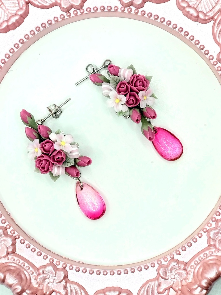 414 バラのクレッセントブーケピアス(ショート)