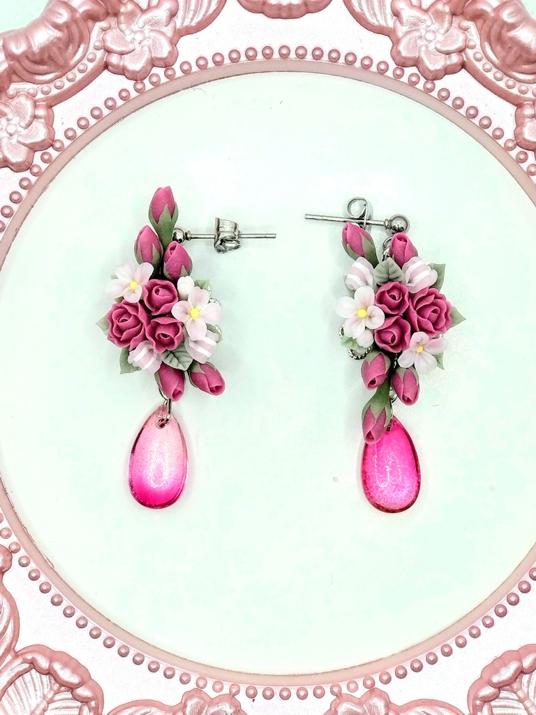 414 バラのクレッセントブーケピアス(ショート)